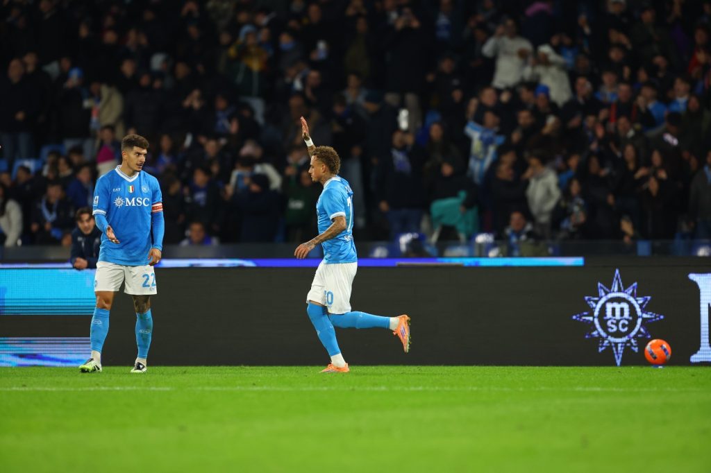 25409615 4bd2 49b1 a5aa e3295404cea8