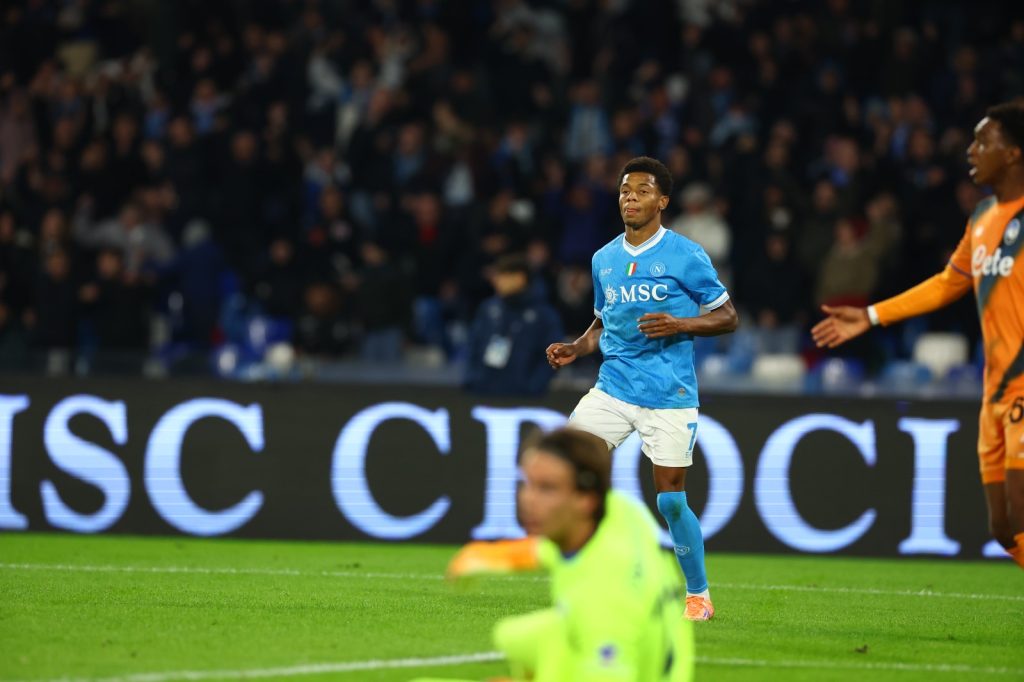 2bab7d90 b900 416e b120 b7f4de3e1f3e