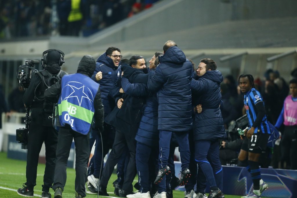 9869d6bd ff68 4ad0 8e1c a0e7fca1123a