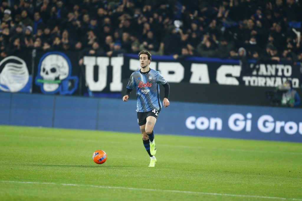 c566a8e5 d230 4618 8e6b f69b047b3d21