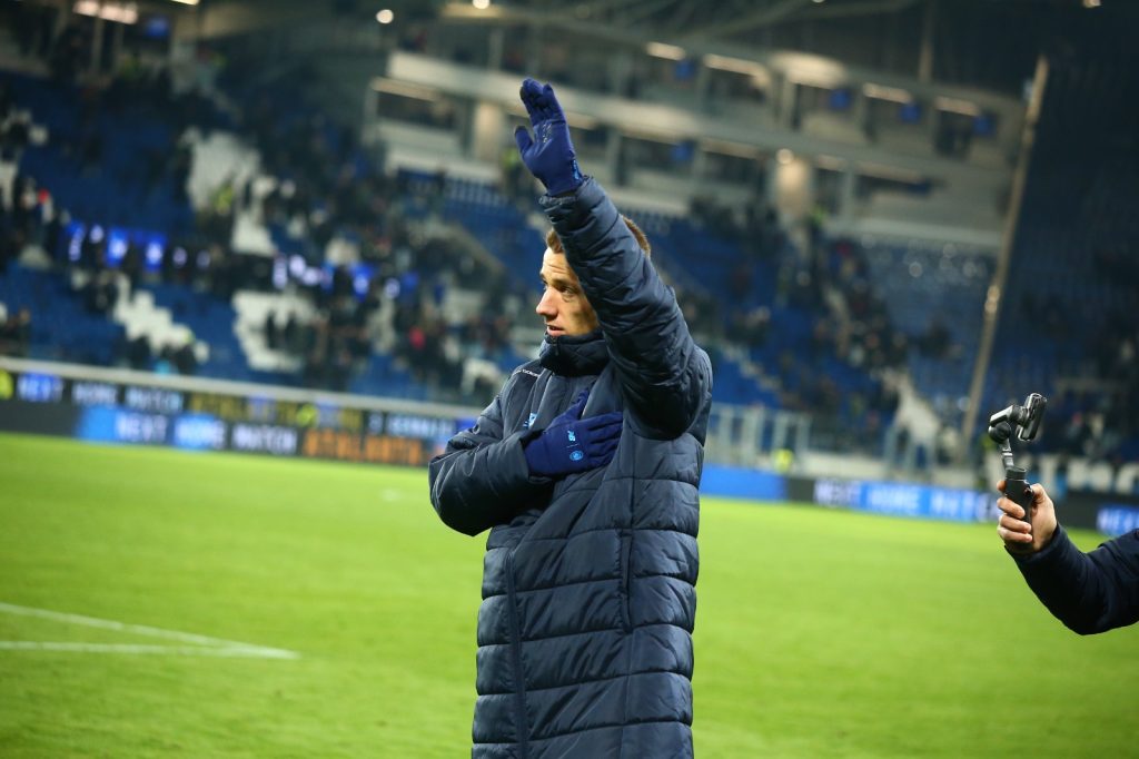 ef8ad275 ef04 48dd 924f 73a72e97d995