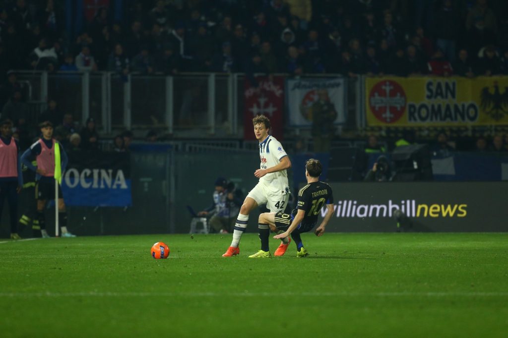 3b003ea4 8327 453f 9023 47cf4b8490a4