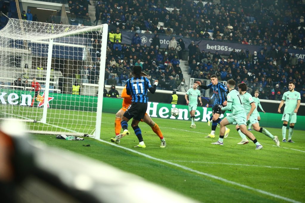 7c354469 0613 41b8 9221 bf4b90d06c9a