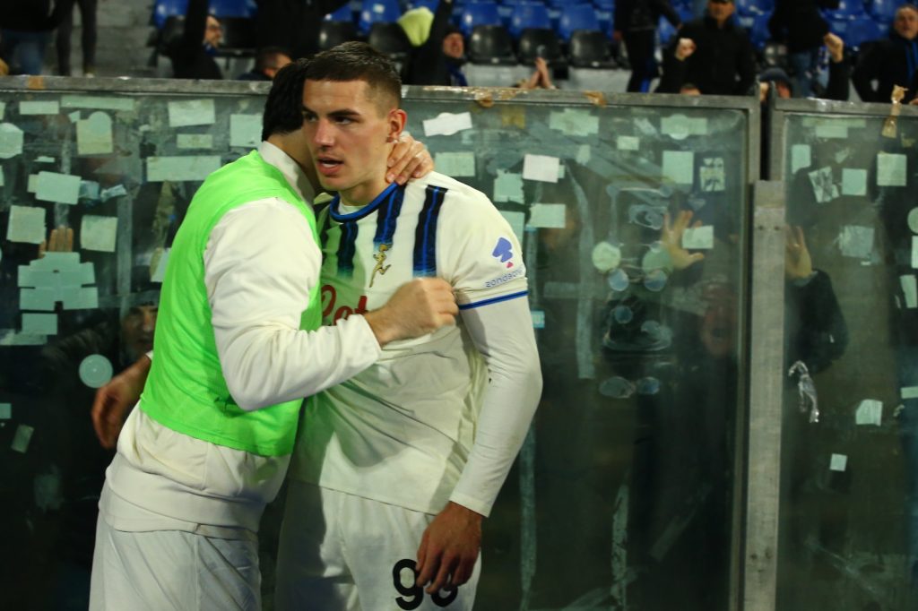 870258f6 8d2b 40aa 8b33 df1255d7cff4