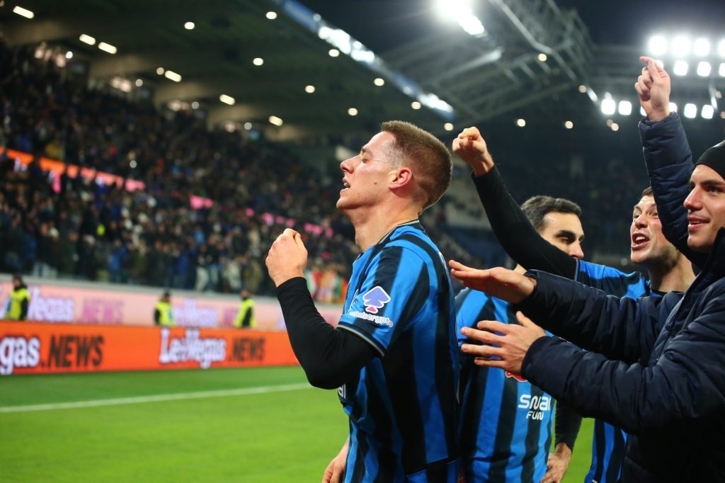 b0380771 70ad 4f4e 9354 750a087d4e40