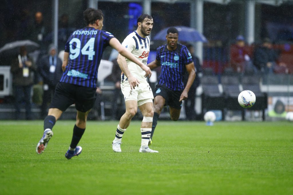 2f98ecc4 0d4d 48e0 b1be 60f35a47ce64