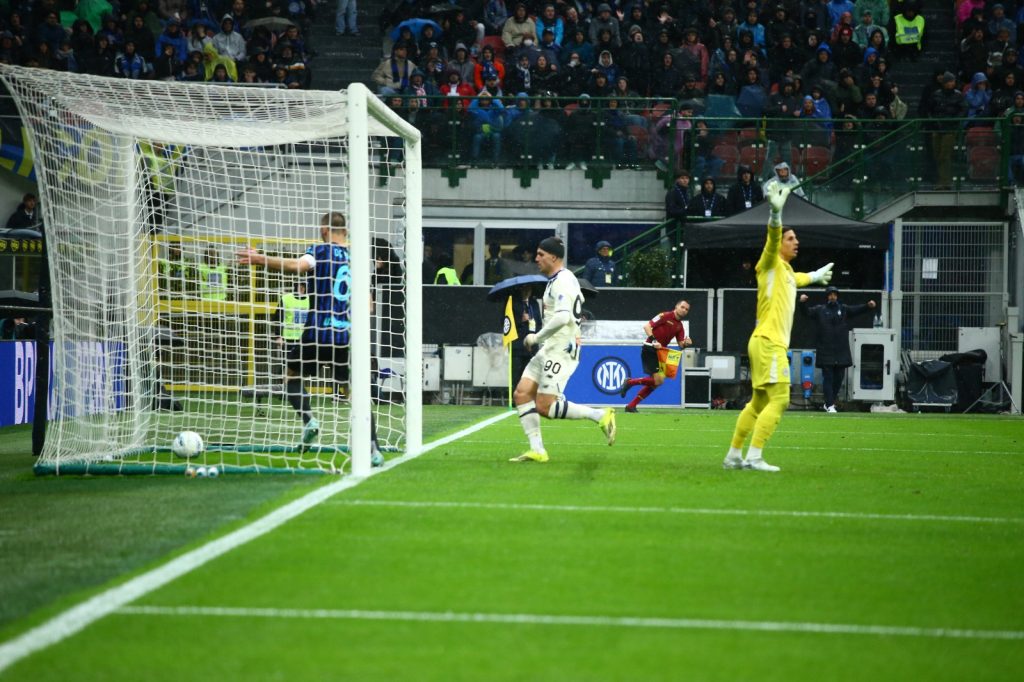 4e03d93f 159e 41d0 9581 b7d0714df1d4