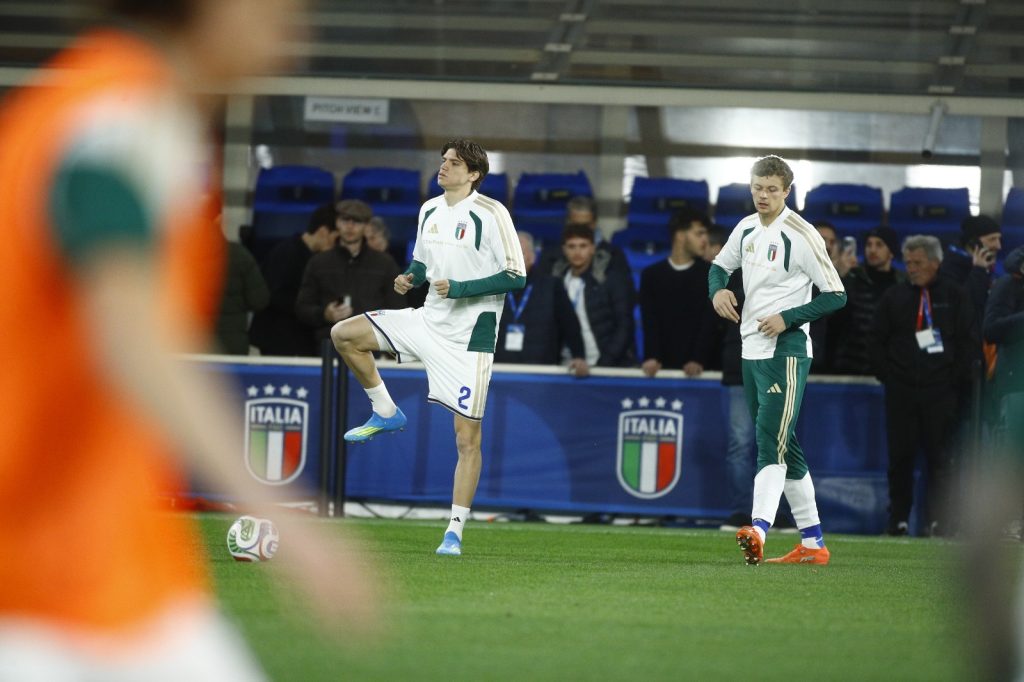 afe7c7f7 9d80 4c69 9b99 11445f365b53