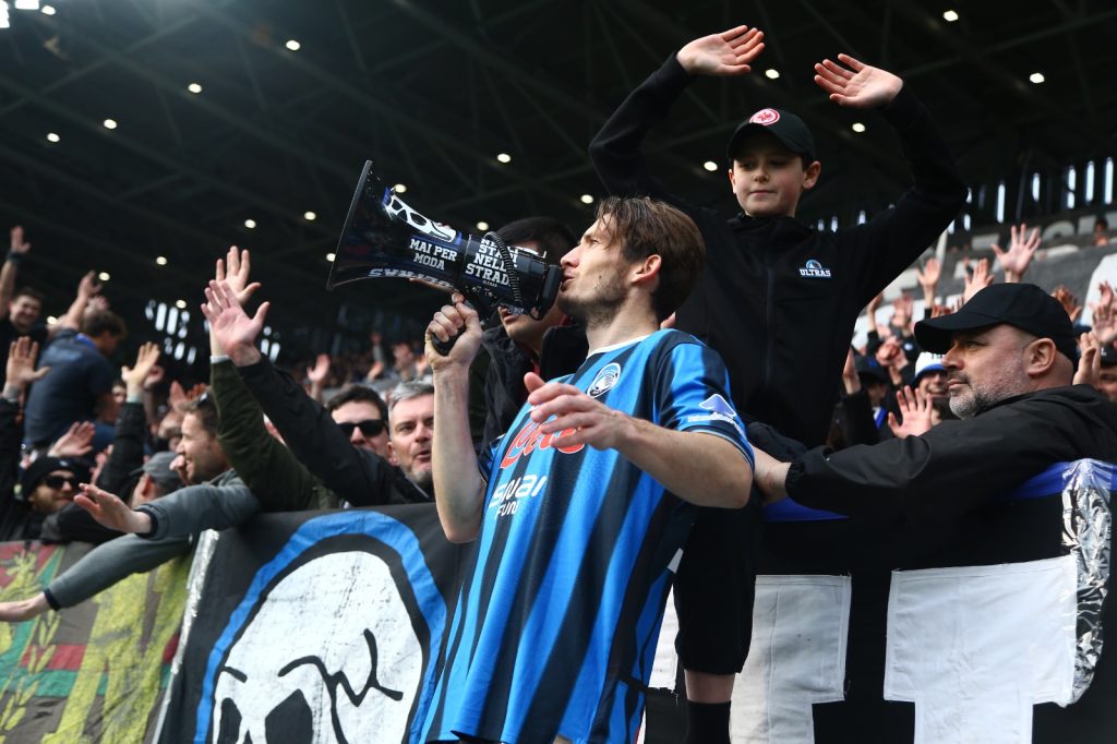 b91c2b8a 7158 4d06 9b2b 59e585b5d38e