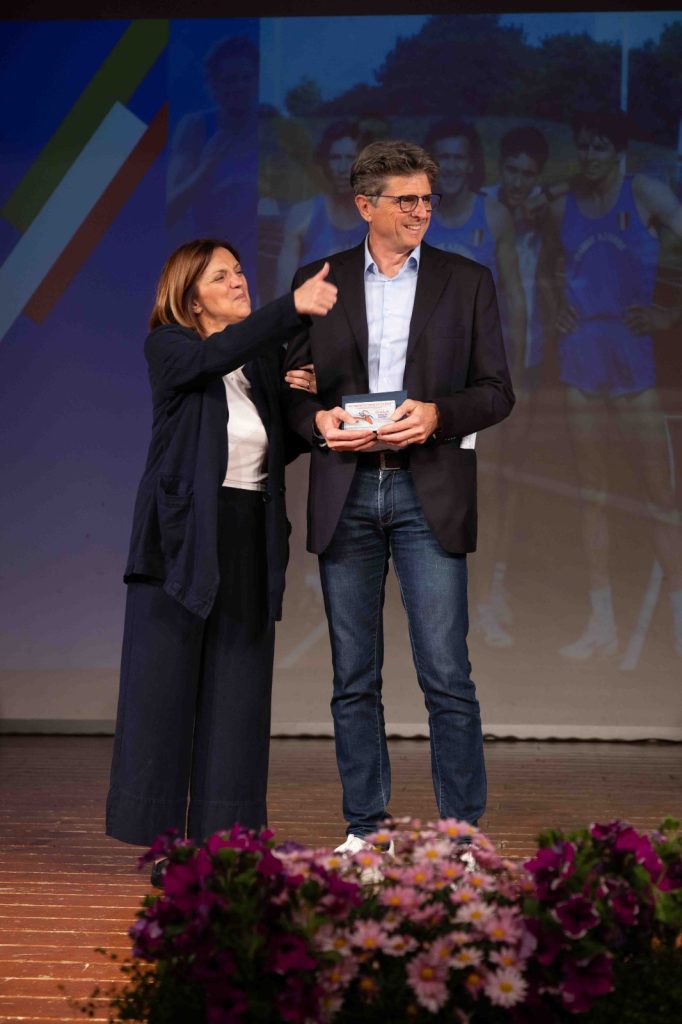 4bec4b8b 298b 4ffe af37 ed54ed4cd975